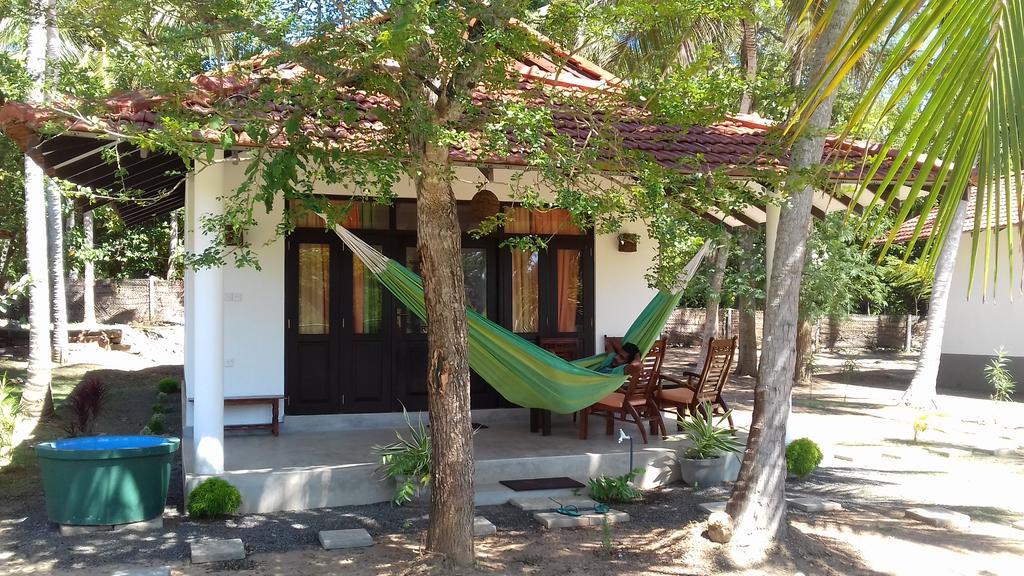 טנגלה Chillenjoy Cabanas & Restaurant מראה חיצוני תמונה